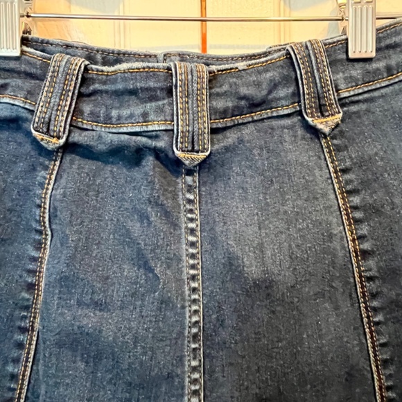 Bebe size 2 denim skirt - Picture 10 of 13